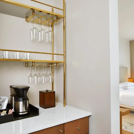 萨拉索塔现代酒店（The Sarasota Modern，A Tribute Portfolio Hotel）外部照片