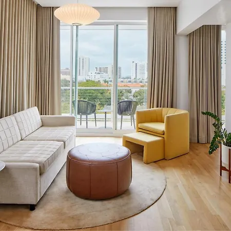 萨拉索塔现代酒店（The Sarasota Modern，A Tribute Portfolio Hotel）外部照片