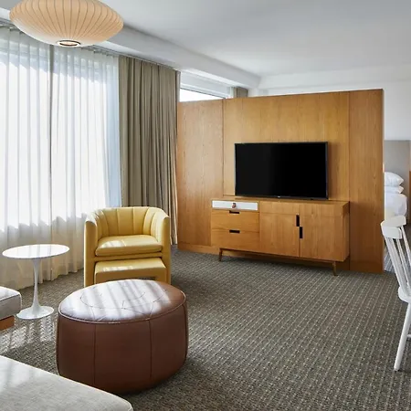 萨拉索塔现代酒店（The Sarasota Modern，A Tribute Portfolio Hotel）外部照片