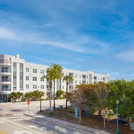 萨拉索塔现代酒店（The Sarasota Modern，A Tribute Portfolio Hotel）外部照片